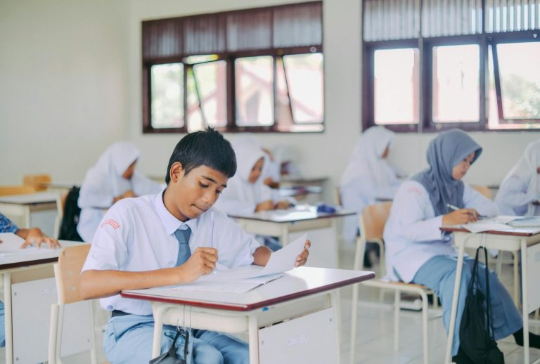 Bimbingan belajar baca anak di Magetan